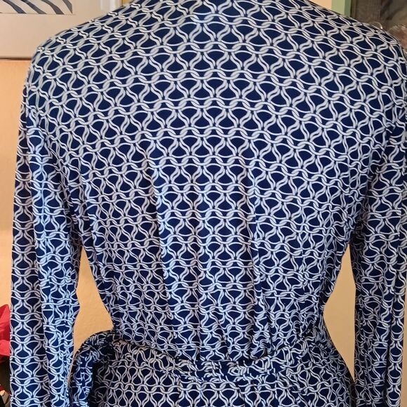 Japanese Weekend Maternity True Wrap Dress - Picture 10 of 12